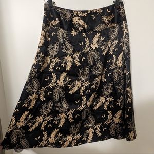 Talla 100% Silk Skirt Leaf Gold on Black Large BNWOT